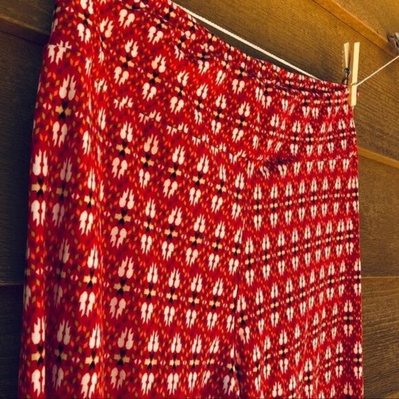 LuLaRoe Pants - LulaRoe Leggings Red Geometric Patterned